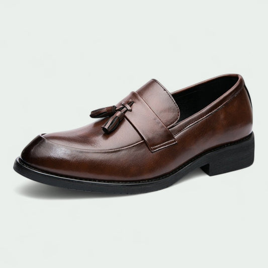 Formal Loafers with Tassels and Low Heel (Men)